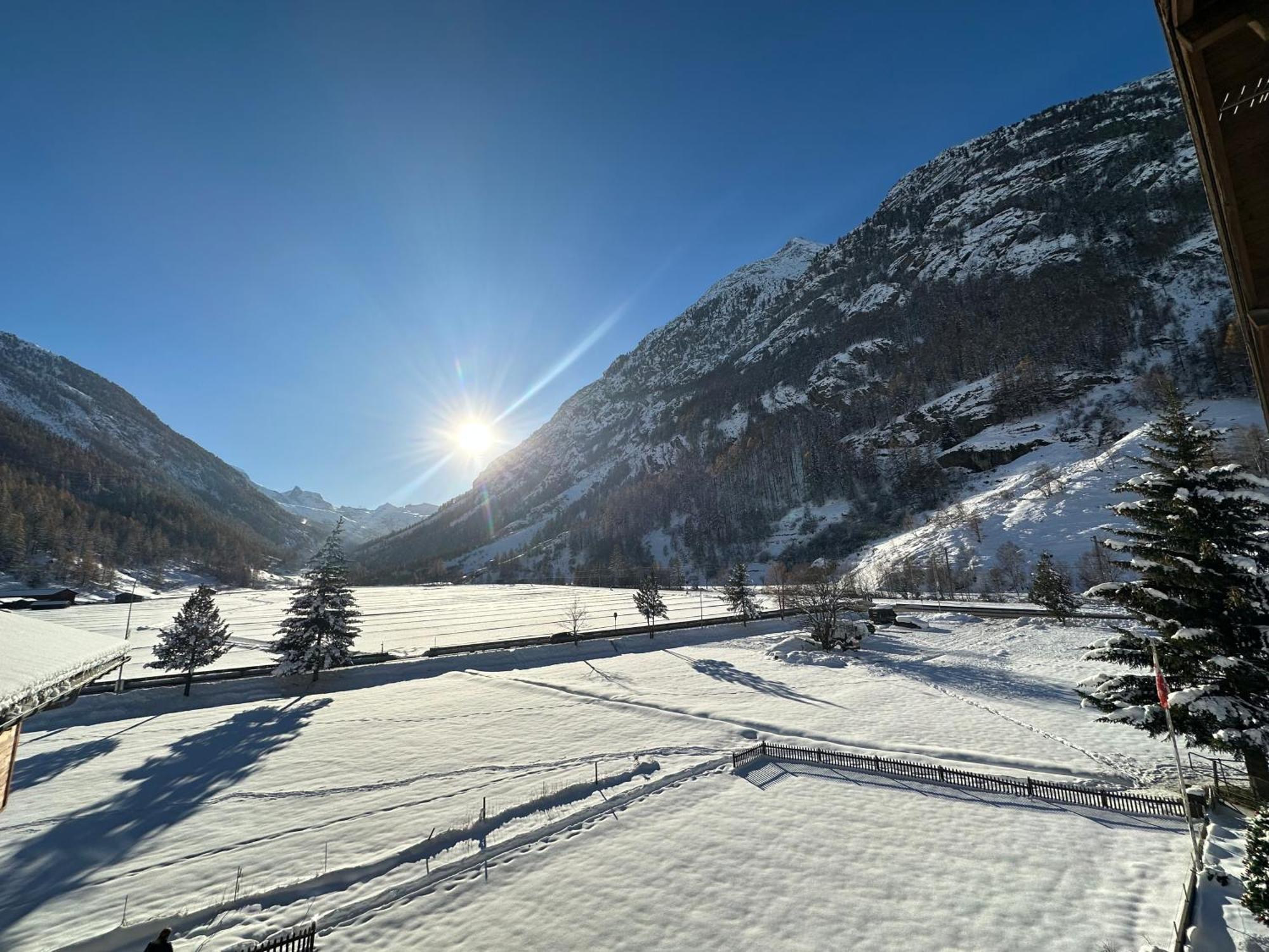 Enjoy The View Apartment Close To Zermatt With Parking Täsch Exterior photo